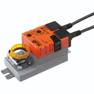 Picture of Belimo Schnellläufer-Drehantrieb, 2 Nm, AC 100...240 V, Auf/Zu, 3-Punkt, 35 s, 1x SPDT, Formschluss 8x8 mm, IP54, Art.Nr. :TMC230A-S-F